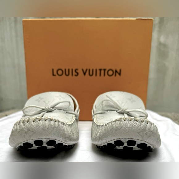 LV Arizona Moccasin - Picture 3 of 9